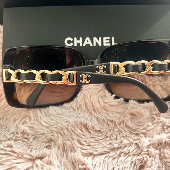 PRICE Drop! 🌟 Sophisticated and Classy Chanel Sunglasses- Iconic Style! - Picture 3 of 9